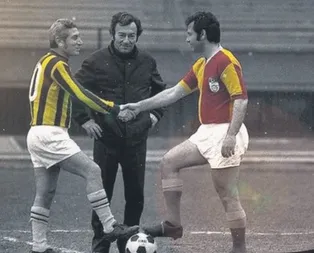 Galatasaray-Fenerbahçe derbisine bir de böyle bakın: Ezeli rakip ebedi dost