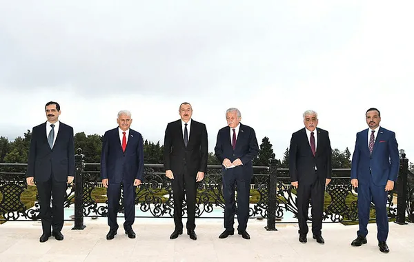 ak-parti-izmir-milletvekili-binali-yildirim-turkiye-karabag-icin-elindeki-tum-imkanlari-kullanmaktadir-1604328478985.jpg