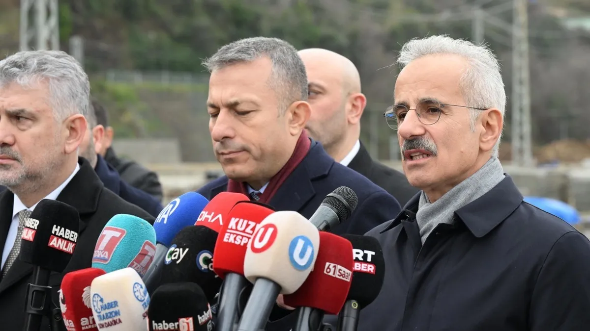 İran, Irak, Suriye ve Lübnan uçuşları askıya alındı: Bakan Uraloğlu duyurdu