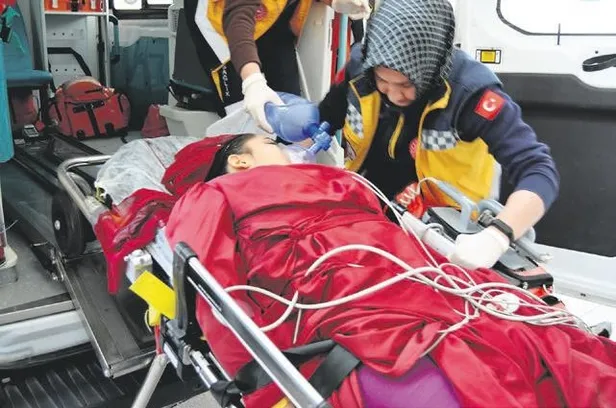 17-yasindaki-cam-kemik-hastasi-hilmi-aydin-bir-grup-saldirganin-hedefi-oldu-ben-seni-zevk-icin-dovuyorum-1670111897589.jpeg 17 yaşındaki cam kemik hastası Hilmi Aydın bir grup saldırganın hedefi oldu: Ben seni zevk için dövüyorum-7