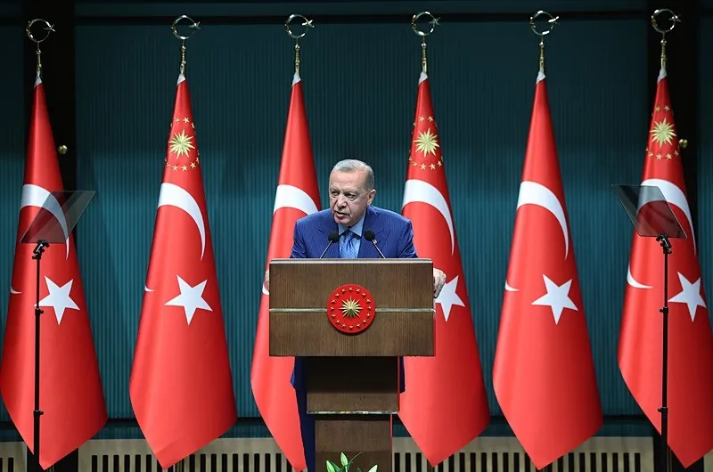 baskan-erdogandan-kabine-sonrasi-fon-sorusturmasi-mesaji-kirmizi-cizgimizdir-1790615744045.jpeg Başkan Erdoğan ekonomi kurmaylarını topluyor! Fonculara af yok: Kırmızı çizgimiz milletimizdir-3