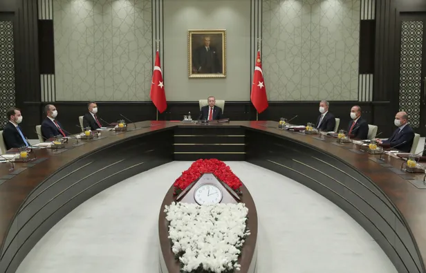 hangi-komutanlar-emekli-oldu-hangi-komutanlar-terfi-etti-2020-yas-kararlari-1595509764700.jpg Hangi komutanlar emekli oldu? Hangi komutanlar terfi etti? 2020 YAŞ kararları-4