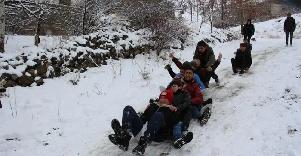 Ordu ve Gümüşhane’de yarın okullar tatil mi? 17 Ocak Pazartesi Ordu ve Gümüşhane’de okullarda ders olacak mı? Açıklama...