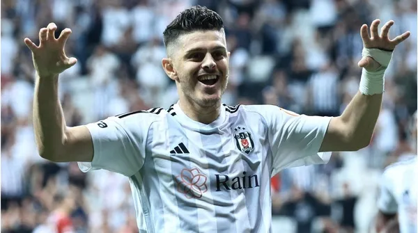 13-milyarlik-fiyasko-besiktasin-yeni-transferleri-performanslariyla-hayal-kirikligina-ugratti-1698098630057.jpeg