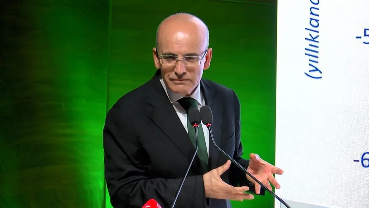 Hazine ve Maliye Bakanı Mehmet Şimşek İstanbul Finans Merkezi'nde konuştu: Program saat gibi çalışıyor!