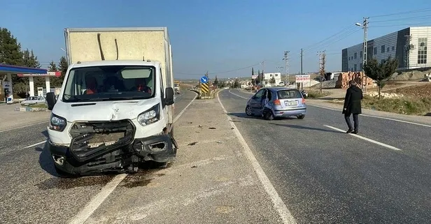 Adıyaman'da kaza! Kamyonet otomobile çarptı: 7 yaralı