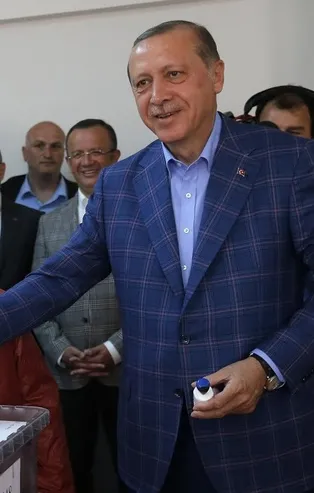 Başkan Erdoğan'ın 'ekose ceketleri' Alman Die Welt gazetesinde! "Atatürk gibi tarihe geçecek"