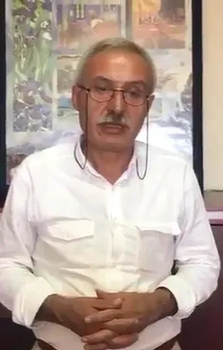 Teröre destekten görevden alınan Selçuk Mızraklı İngilizce mesaj yayınlayıp sahiplerinden yardım istedi!