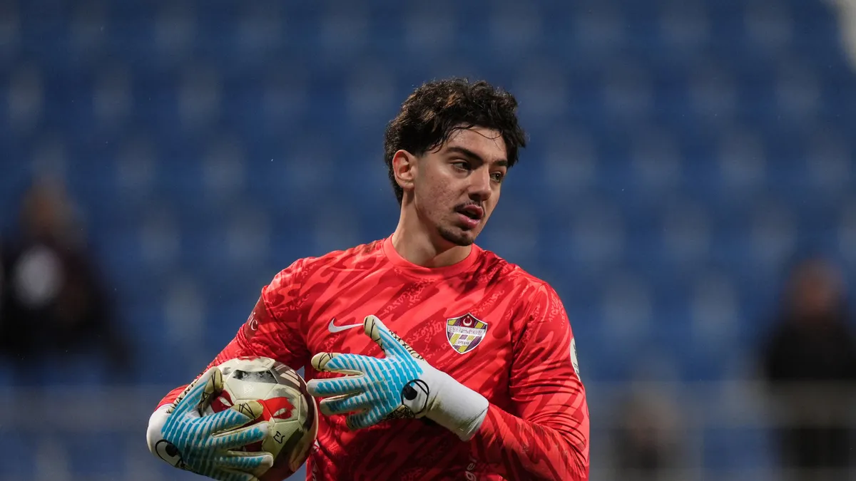 Trabzonspor'a Galatasaray'dan transfer! Süper Lig'de parlayan isim imza atabilir