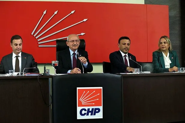 kemal-kilicdaroglundan-paralel-ittifak-girisimi-6linin-ilce-yoneticileriyle-gizli-gorusme-1698049685769.jpeg Kemal Kılıçdaroğlu'ndan "paralel" ittifak girişimi! 6'lının ilçe yöneticileriyle gizli görüşme...-4