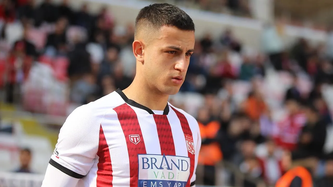 Fenerbahçe'de Jose Mourinho neşteri vuruyor! Yepyeni bir takımla hedef şampiyonluk... İşte istemediği isimler - 38