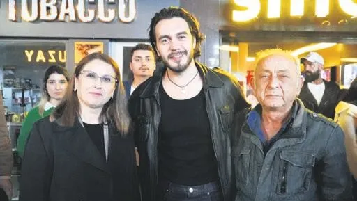 gonca-derin-ugur-akkusun-yegeni-emre-akkus-tarafindan-elimde-senedin-var-diyerek-tehdit-edildigini-iddia-etti-1669069388367.jpeg Gonca Derin, Uğur Akkuş’un yeğeni Emre Akkuş tarafından 'Elimde senedin var” diyerek tehdit edildiğini iddia etti | Saklambaç haberleri-11