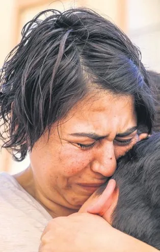 Antalya’da Coronavirüs'ün ayırdığı anne ve çocukları, 3 ay sonra buluştu