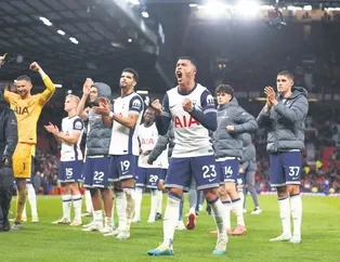 ManU evinde iflas etti