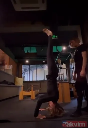 44 yaşındaki Demet Şener amuda kalktı! O anlar sosyal medyayı resmen salladı! Gören "kim der iki çocuk annesi" demeden edemedi - 6