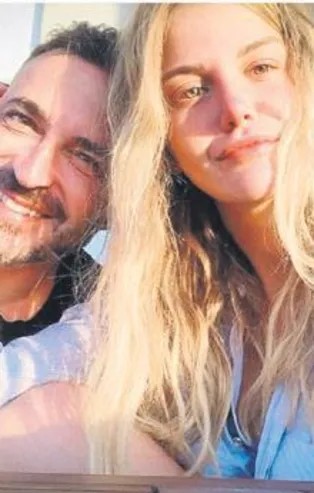 Yunan DJ Valeron ile aşk yaşayan Aslı Turanlı: Bu yaz tatil için Türkiye dışında hiçbir yere gitmem