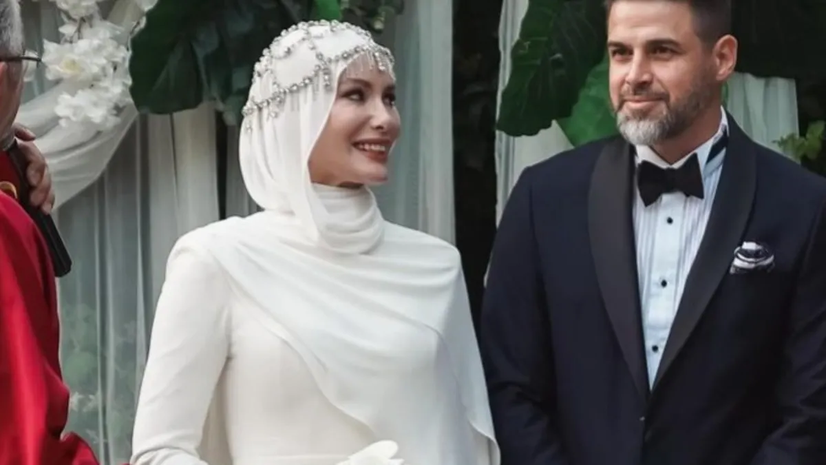 Gamze Özçelik ve eşi Reshad Strik’ten birbirlerine aşk dolu sözler! Yol arkadaşım