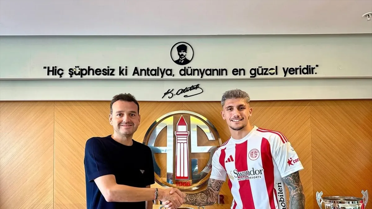 Samet Karakoç Antalyaspor'da