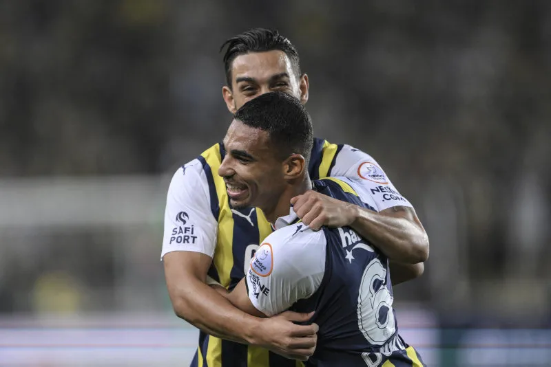 Fenerbahçe'de sakatlık şoku! Milli takım kadrosundan çıkartıldı - 17