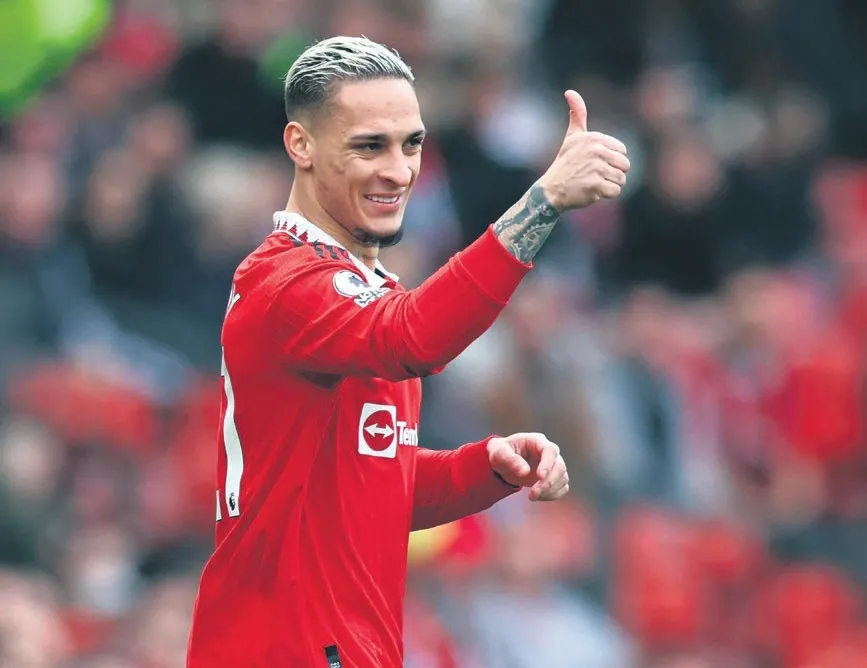 Antony’de sıcak saatler