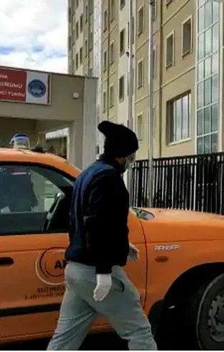 Bu kadarına da pes artık! Karantinadan dayısının HES koduyla kaçtı