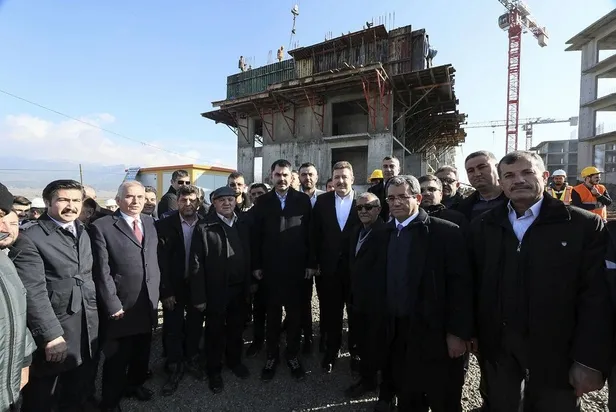 Bakan Murat Kurum TOKİ konutları inşaatlarını yerinde inceledi: 2020 Temmuz ayında tamamlanacak-1