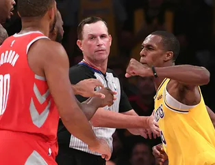 Los Angeles Lakers - Houston Rockets maçında kavga!