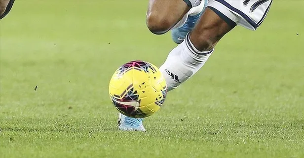 Nzonzi ile yol ayrımı