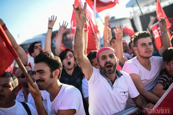 Milyonlar 15 Temmuz Şehitler Köprüsü'ne akın etti - 38