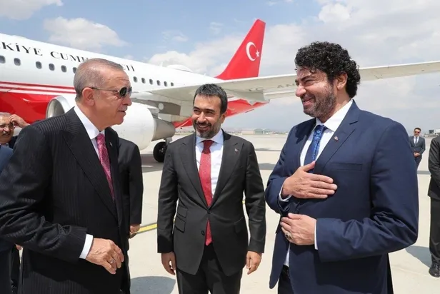 hakan-tasiyandan-baskan-recep-tayyip-erdogana-karsilama-tedavi-surecinde-yakindan-ilgilenmisti-1660591461337.jpeg Hakan Taşıyan'dan Başkan Recep Tayyip Erdoğan'a karşılama! Tedavi sürecinde yakından ilgilenmişti...-2