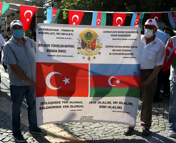 izmirde-ermenistanin-azerbaycana-yonelik-agir-silahli-saldirilari-protesto-edildi-1595433035395.jpg İzmir'de Ermenistan'ın Azerbaycan'a yönelik ağır silahlı saldırıları protesto edildi-3