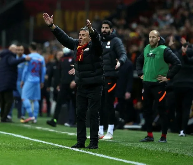 galatasarayin-unutulmaz-golcusu-umit-karan-takvimcomtrye-konustu-futbolcularin-isyan-etmesi-gerekiyor-1644849996256.jpeg Galatasaray'ın unutulmaz golcüsü Ümit Karan takvim.com.tr'ye konuştu: Futbolcuların isyan etmesi gerekiyor-3