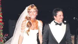 Çağla Şıkel ve Emre Altuğ’dan çocuklarıyla anlamlı yeni yıl buluşması