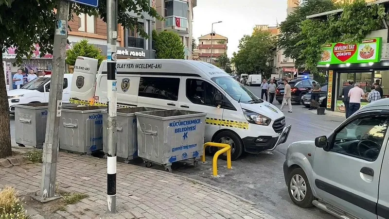 kucukcekmecede-bos-arazide-guvercin-besleyen-ismail-g-maskeli-sahislar-tarafindan-silahla-vuruldu-1717094471044.jpeg Küçükçekmece'de boş arazide güvercin besleyen İsmail G. maskeli şahıslar tarafından silahla vuruldu-2