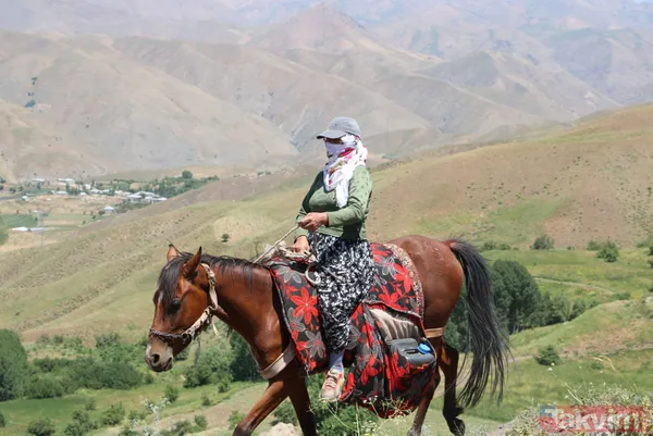 Hakkari'de berivanlar her gün süt sağmak için at sırtında 10 kilometre yolculuk yapıyor - 6