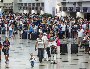 Antalya 11 milyon turiste yaklaştı