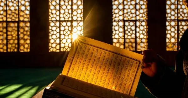 RAMAZAN’IN ilk günü okunacak FETİH SURESİ! Fetih Suresi TÜRKÇE-ARAPÇA okunuşu ve anlamı! Ramazan’ın ilk gecesi kim bu sureyi okursa... - Takvim
