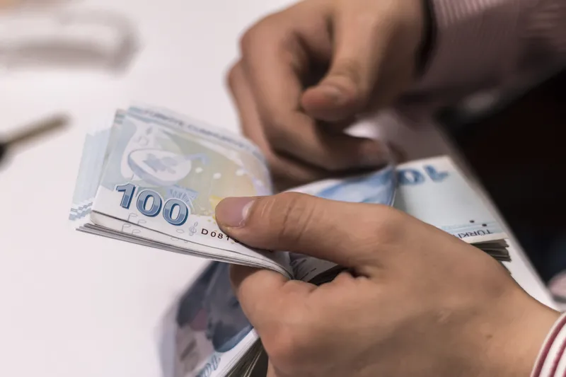 eytden-sonra-5-buyuk-reform-geliyor-mini-paket-olustu-prim-indirimiyle-5-yil-erken-emeklilik-2-maas-3600-ek-go-1709464524455.jpg EYT'den sonra 5 büyük reform geliyor! Mini paket oluştu: Prim indirimiyle 5 yıl erken emeklilik, 2. maaş, 3600 ek gösterge...-4