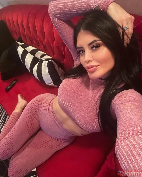 Ebru Polat’tan yatak pozu! ‘Yeni uyandım’ deyip yakın çekim paylaştı! Verdiği frikik dikkatlerden kaçmadı - 6