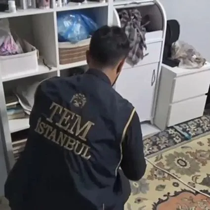 İstanbul’da DEAŞ’a yönelik operasyon gerçekleştirildi: Kırmızı bültenle aranan şüpheli yakayı ele verdi