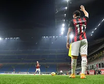 Hakan Çalhanoğlu’nun Milan’daki geleceği belli oluyor! Kritik görüşme