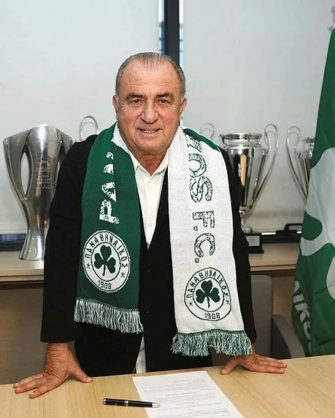 fatih-terim-panathinaikosa-imzayi-atti-flas-aciklamalar-1703855946098.jpeg Fatih Terim için imza töreni! Flaş açıklamalar... Süper Lig'den transfer yapacak mı?-1