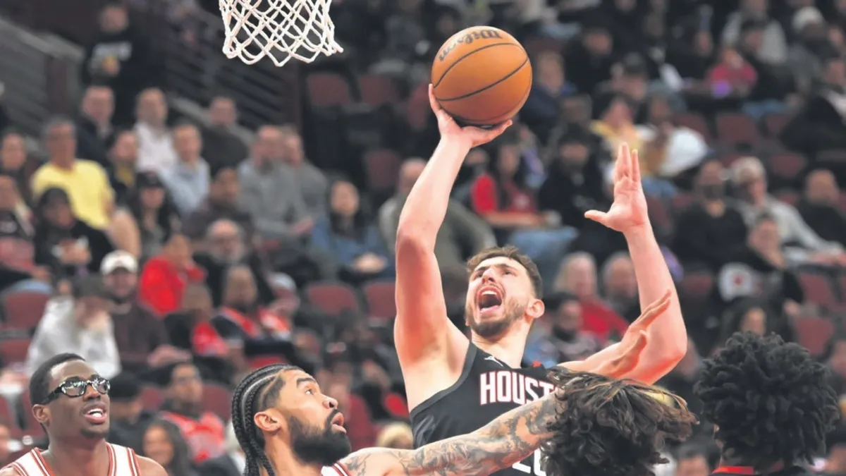 Alperen Şengün'den Chicago Bulls potasına 33 sayılık triple-double