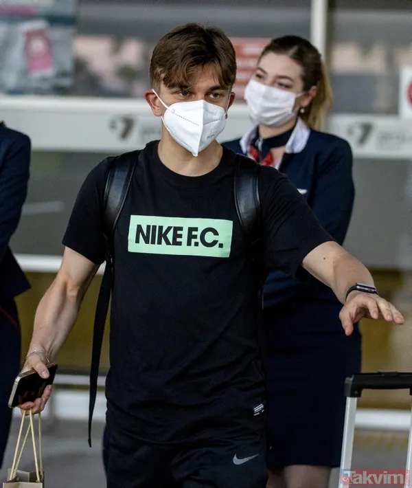 Dorukhan Toköz Beşiktaş'tan ayrılıyor mu? Şampiyonluk kutlamasında 'Gidiyorum' şarkısını seçmesinin nedenini açıkladı - 3