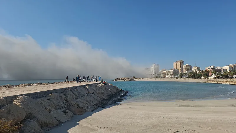 İsrail'den Lübnan'ın güneyindeki Sur'a hava saldırısı