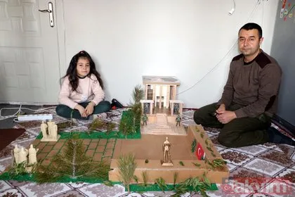 Kızı için kardan Anıtkabir yapan Mehmet Şerif Karahan bu kez ahşap kullanarak Anıtkabir yaptı