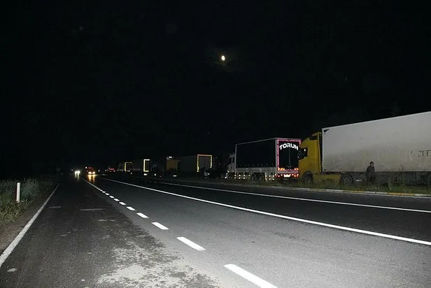 ak-parti-grup-baskanvekili-yenisehirlioglu-ve-oglu-afyonkarahisarda-trafik-kazasinda-yaralandi-1686279078201.jpeg AK Parti Grup Başkanvekili Yenişehirlioğlu ve oğlu Afyonkarahisar'da trafik kazasında yaralandı-5