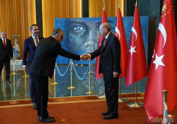 Külliye'de '30 Ağustos' kabulleri! Başkan Erdoğan'dan Türkiye'nin ilk kadın amirali Gökçen Fırat'a: Sen benim hemşehrimdin he? - 9