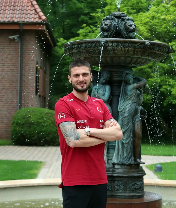 ozel-haber-celtadan-ayrildi-aslana-imza-atiyor-1656669401903.jpg Özel Haber | Celta’dan ayrıldı, Aslan’a imza atıyor…-3