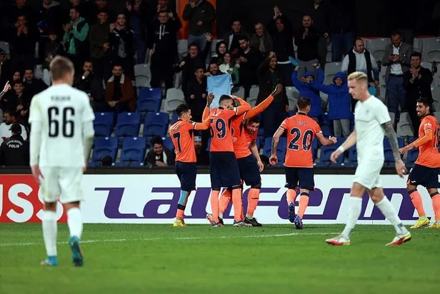 uefa-avrupa-konferans-ligi-a-grubunda-rfsyi-3-0-yenen-basaksehir-gruptan-cikmayi-garantiledi-1665688216370.jpeg